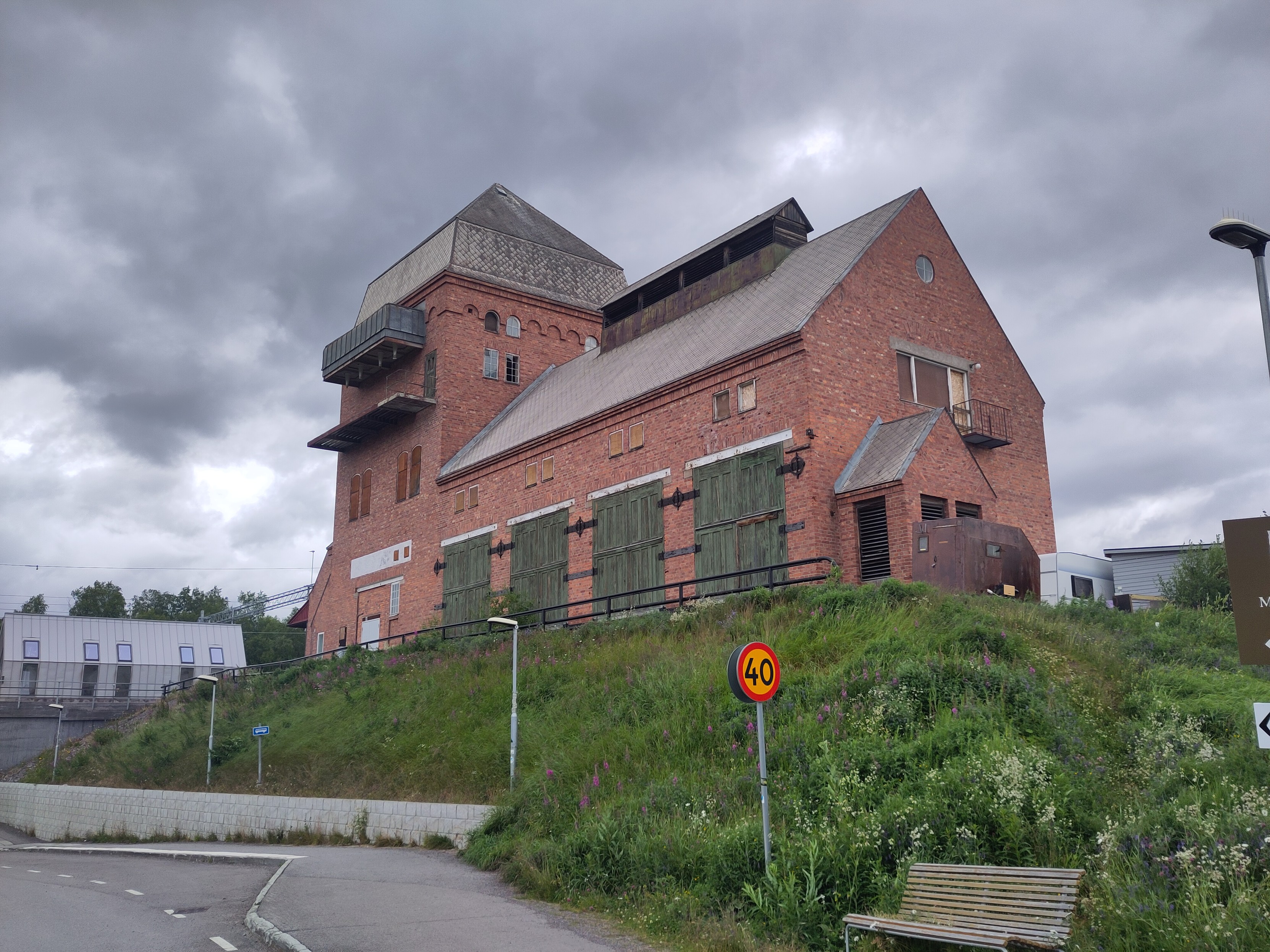 A big brick building, the old traction power transformer in Abisko